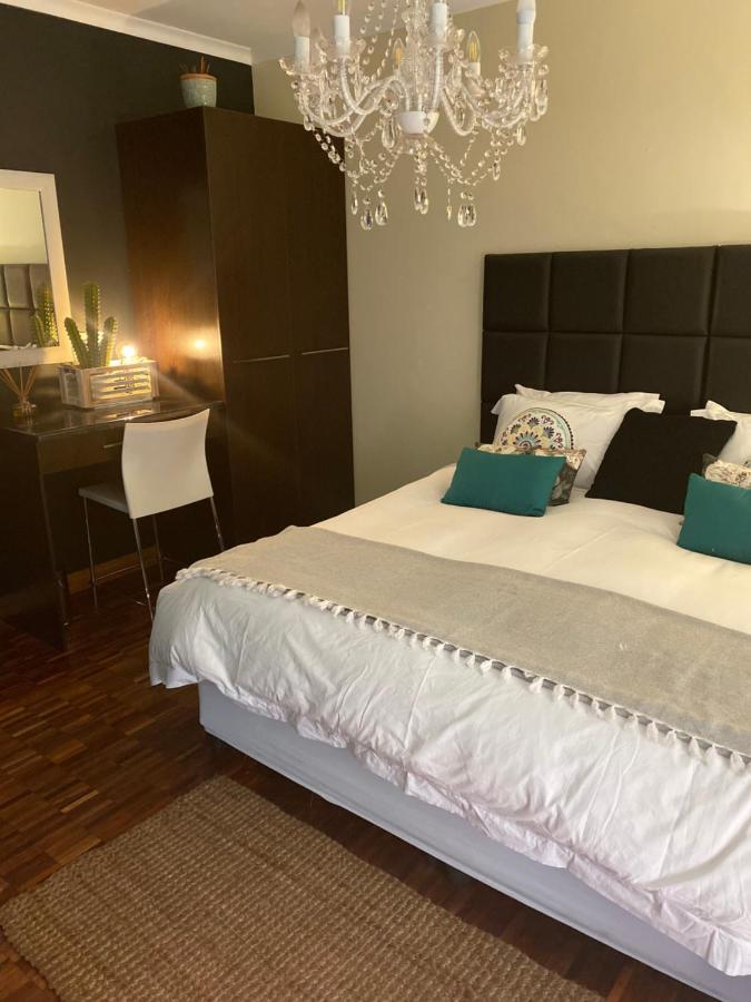 The Hedge Guesthouse Kuruman Kültér fotó